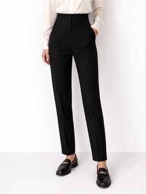 ALC Carrot Trouser Pants Size 0 Black Wool Tapered Work Classic Minimal Chic